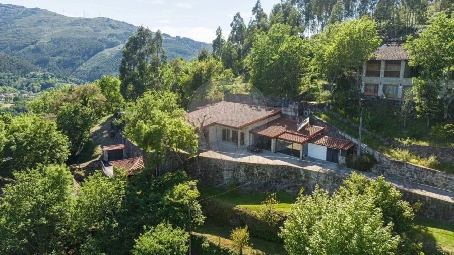 Moradia T3 para Venda em Valdosende Foto 21