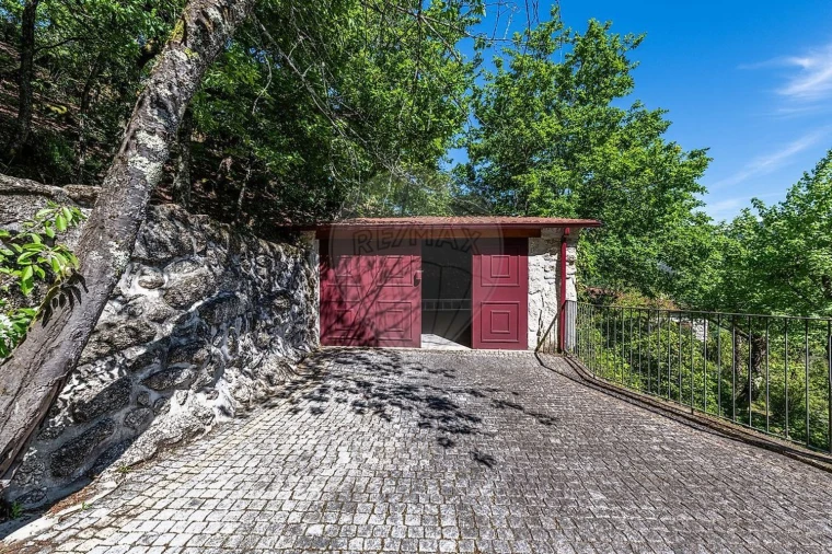 Moradia T3 para Venda em Valdosende Foto 36