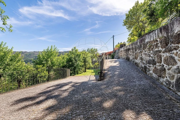 Moradia T3 para Venda em Valdosende Foto 42