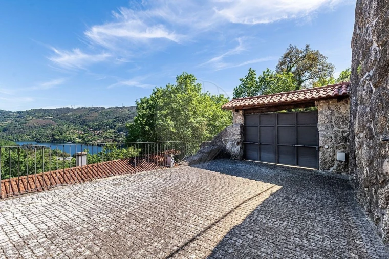 Moradia T3 para Venda em Valdosende Foto 44