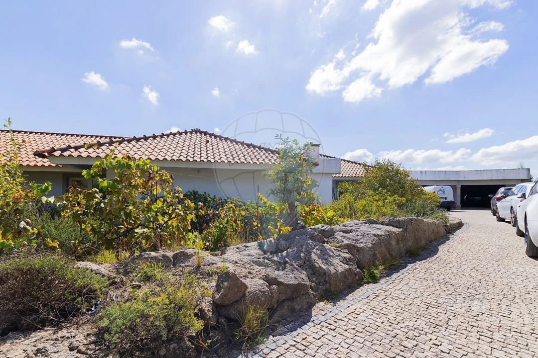 Moradia T5 para Venda em Eiriz Foto 13