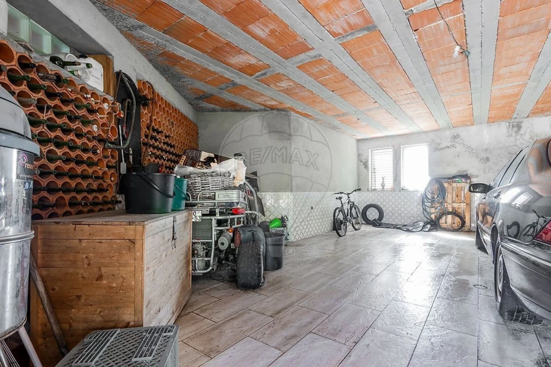 Moradia T5 para Venda em Eiriz Foto 22