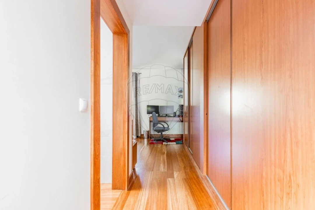 Moradia T5 para Venda em Eiriz Foto 27