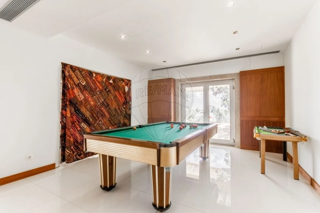 Moradia T5 para Venda em Eiriz Foto 38