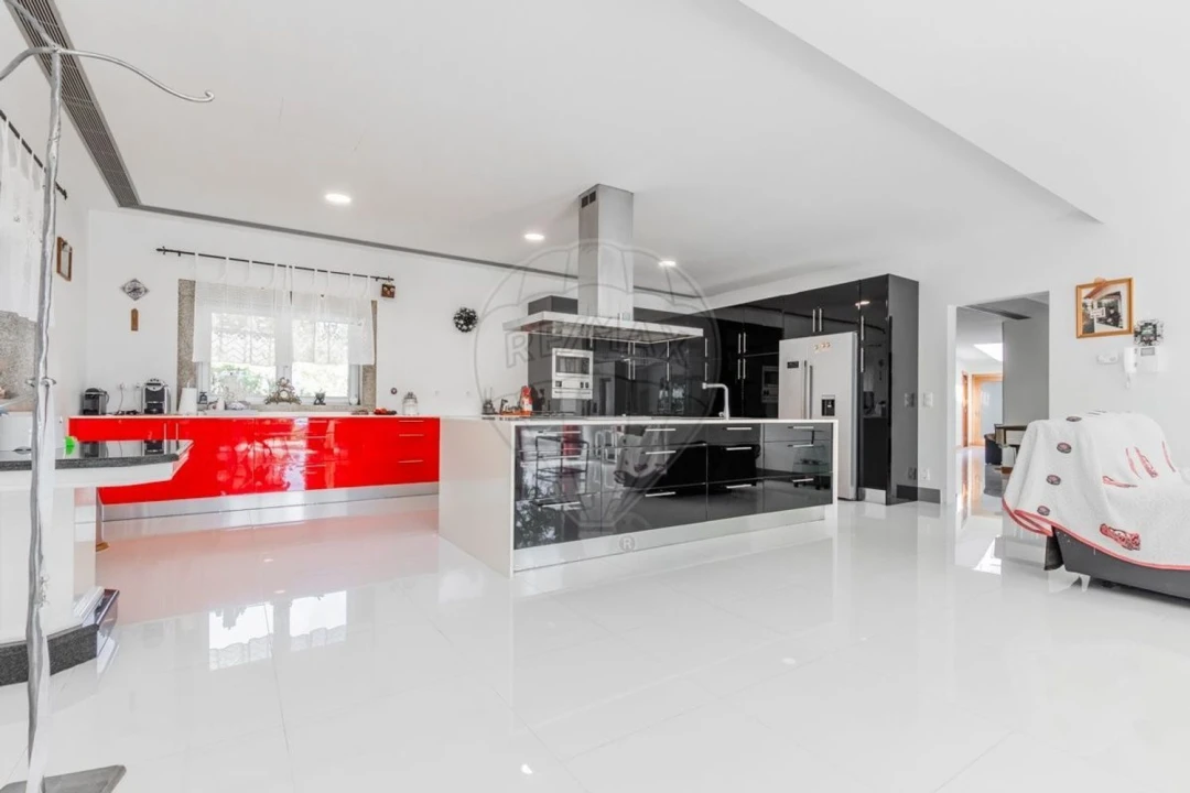 Moradia T5 para Venda em Eiriz Foto 5