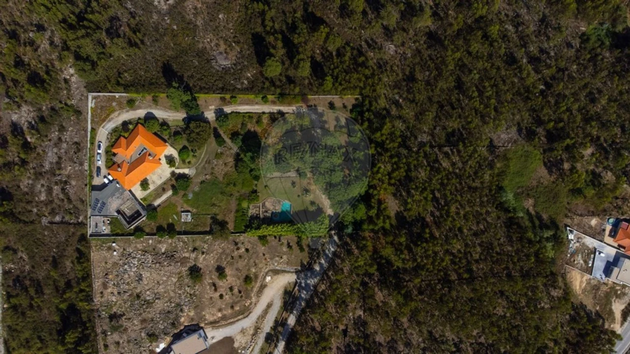 Moradia T5 para Venda em Eiriz Foto 6