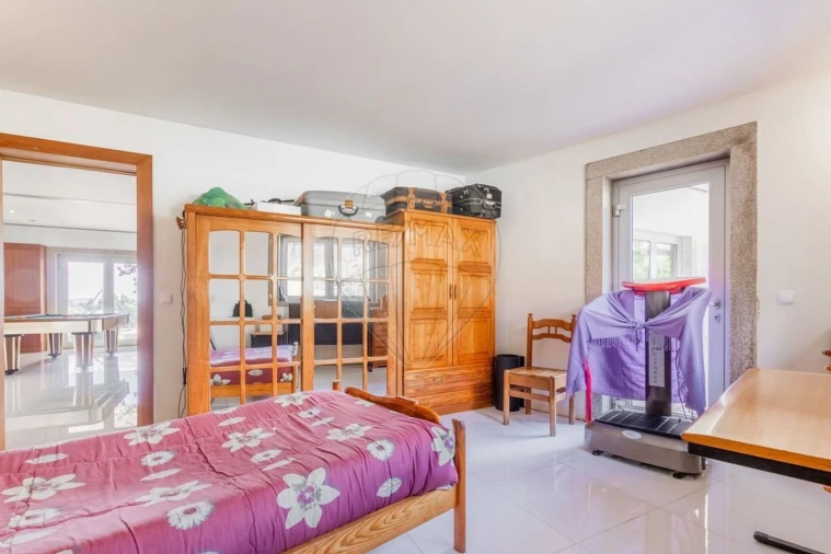 Moradia T5 para Venda em Eiriz Foto 33