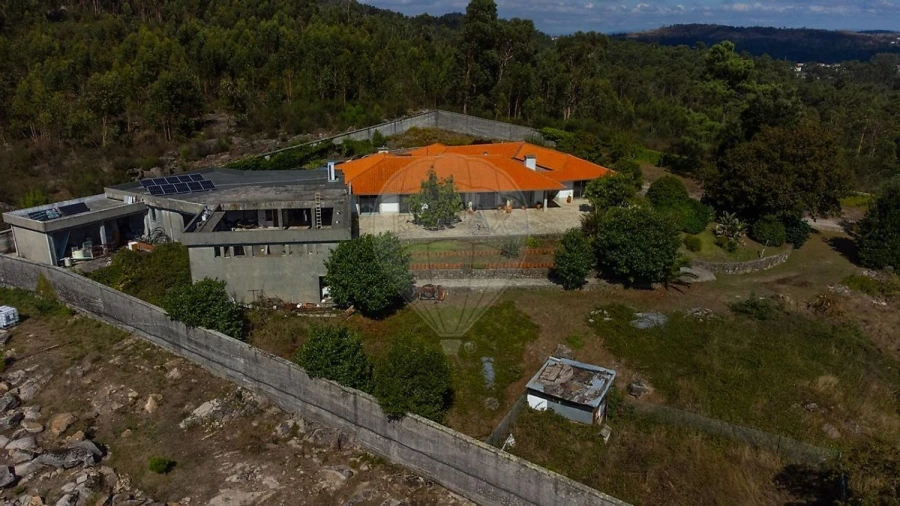 Moradia T5 para Venda em Eiriz Foto 4