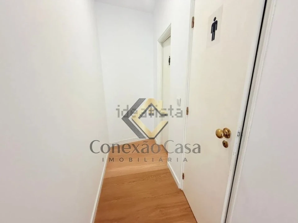 Negócio para Cedência de Quotas em Mafamude e Vilar do Paraíso Foto 8