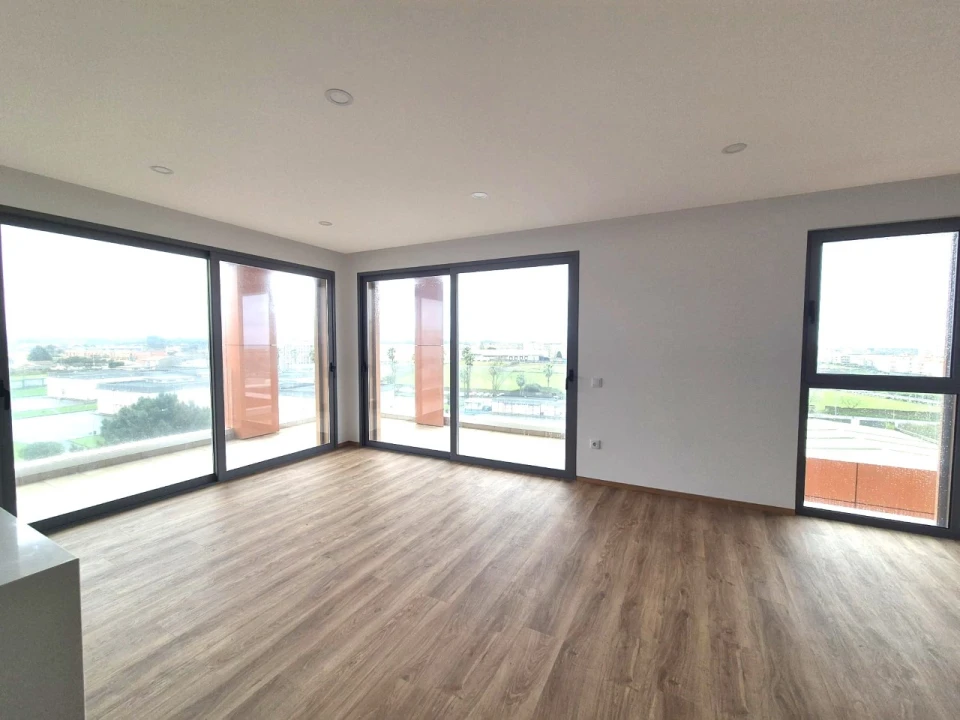Apartamento T3 para Venda em Póvoa de Varzim, Beiriz e Argivai Foto 2