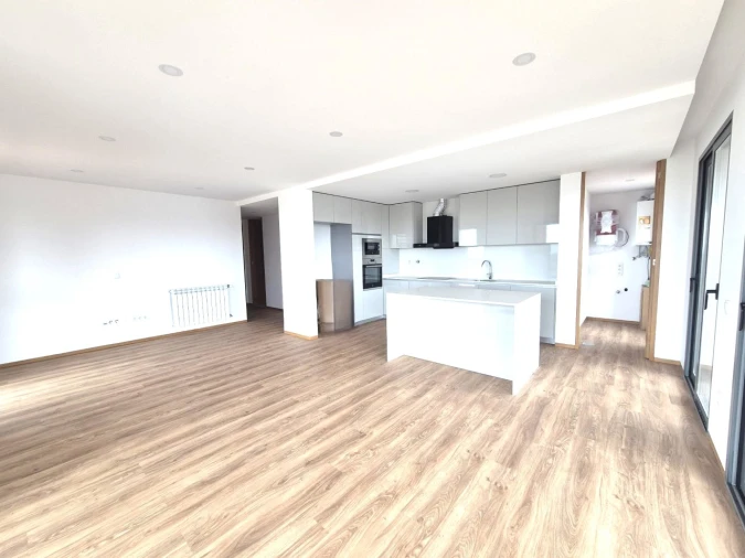 Apartamento T3 para Venda em Póvoa de Varzim, Beiriz e Argivai Foto 3