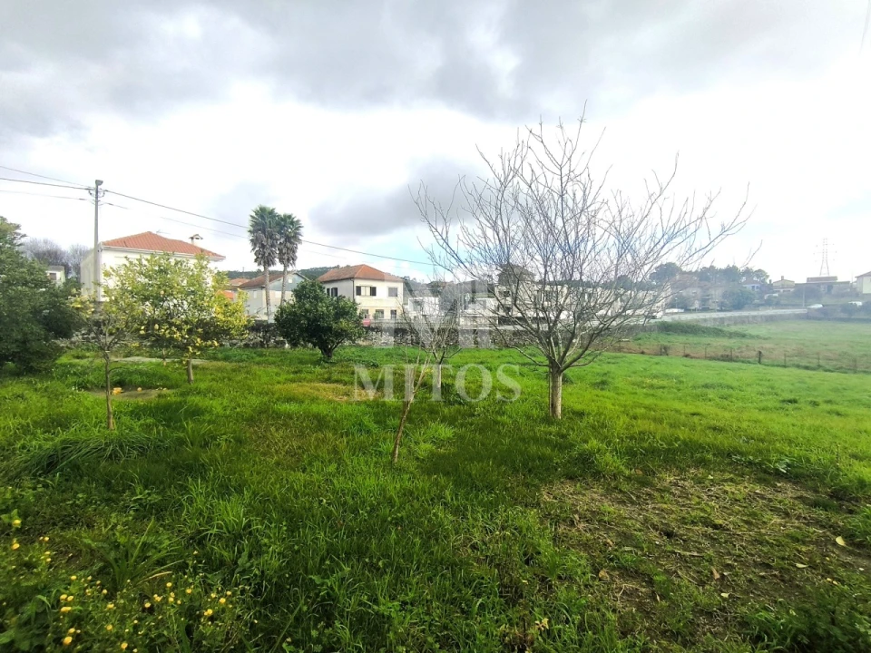 Moradia T4 para Venda em Vila de Punhe Foto 6