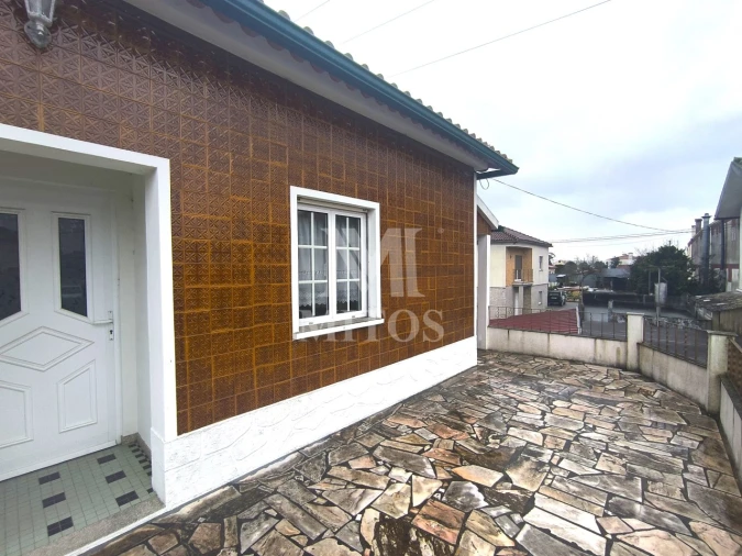 Moradia T4 para Venda em Vila de Punhe Foto 19