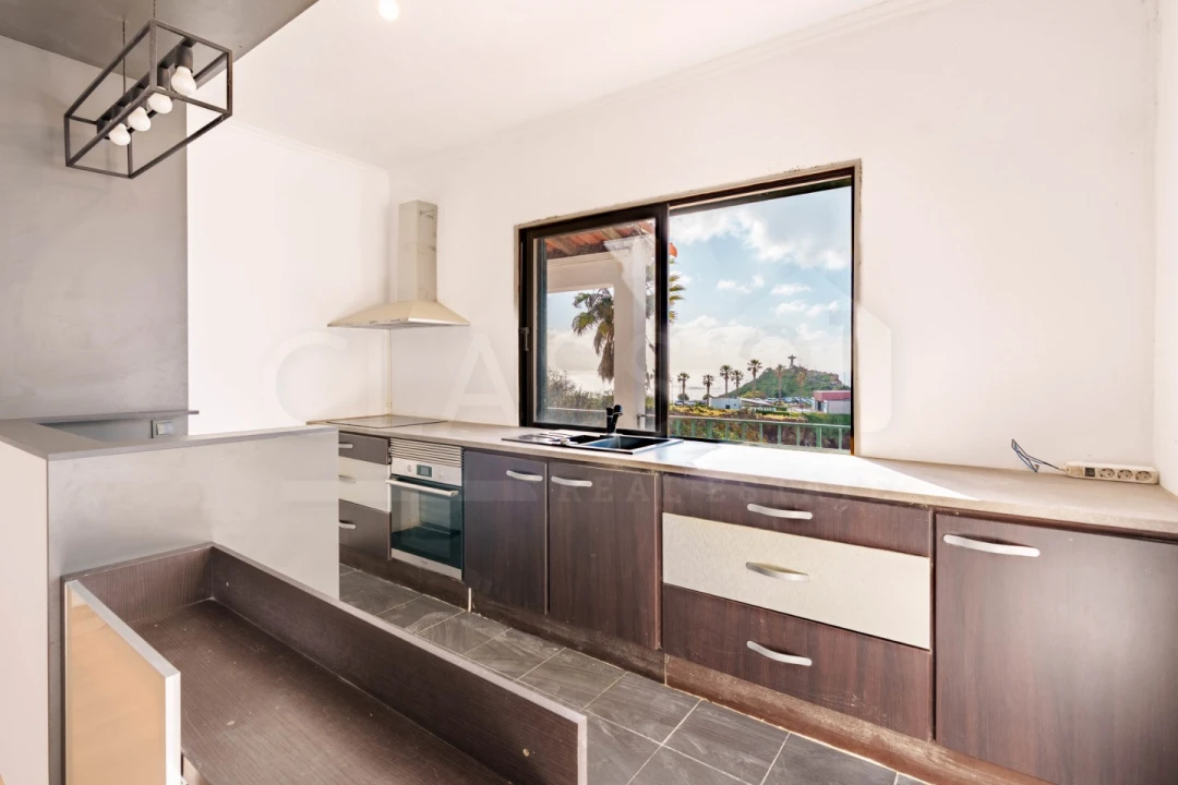 Moradia T3 para Venda em Caniço Foto 9