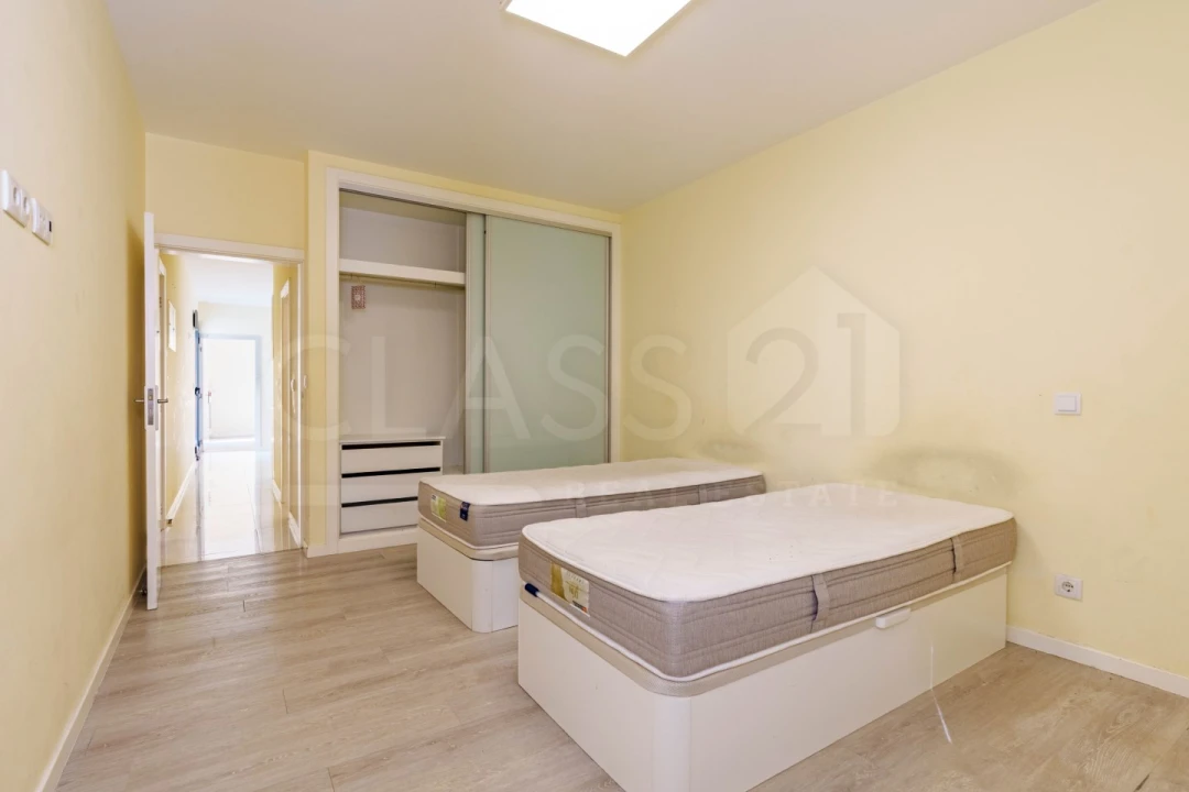 Moradia T3 para Venda em Caniço Foto 13