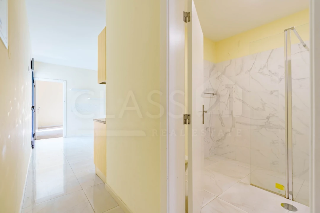 Moradia T3 para Venda em Caniço Foto 23