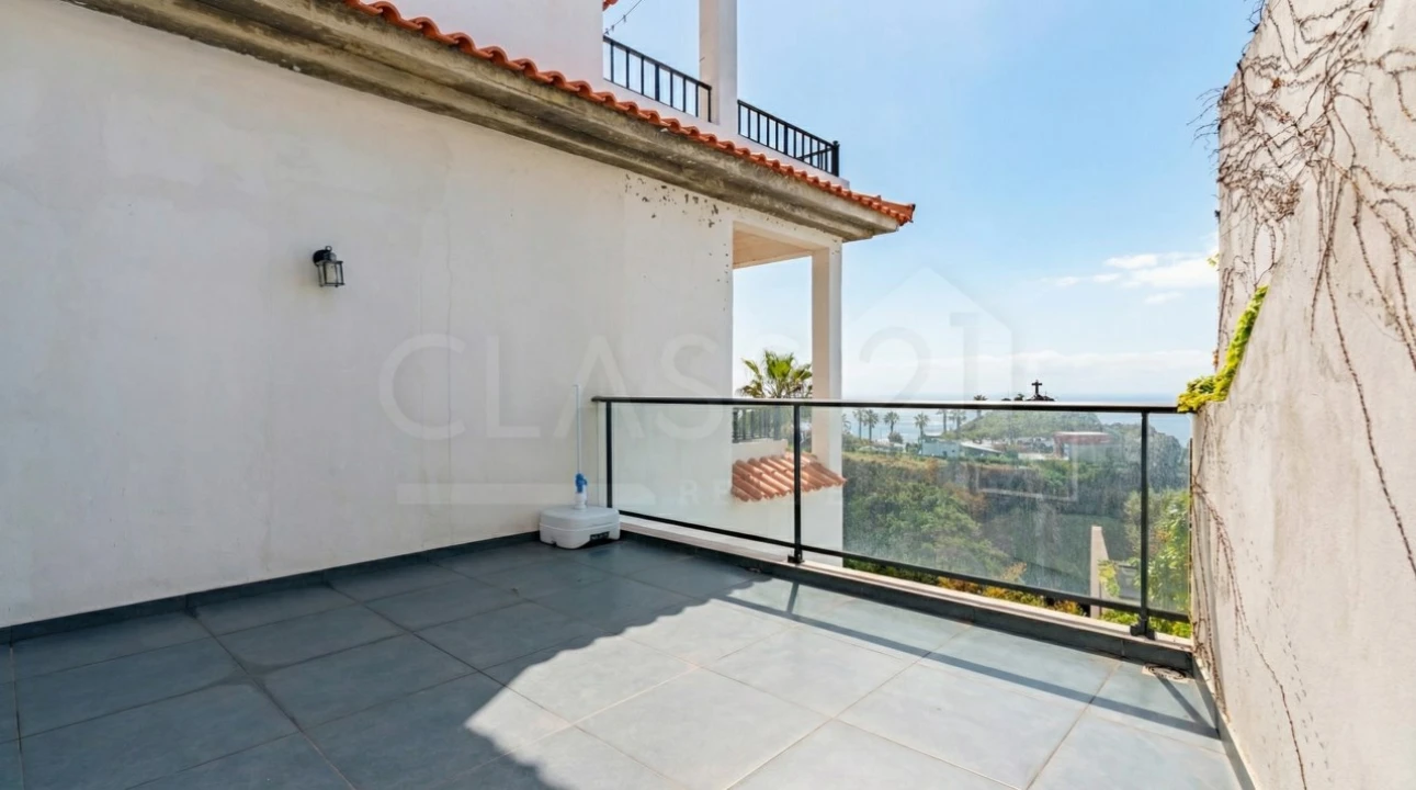 Moradia T3 para Venda em Caniço Foto 30