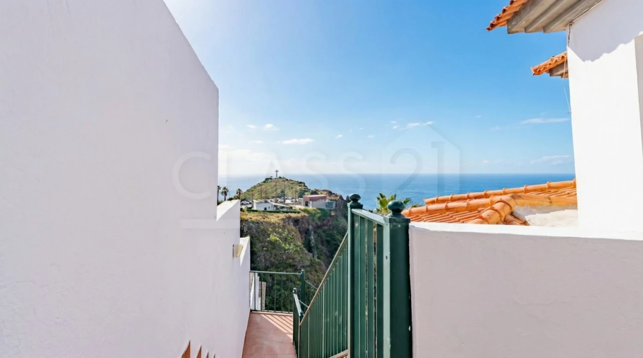 Moradia T3 para Venda em Caniço Foto 31