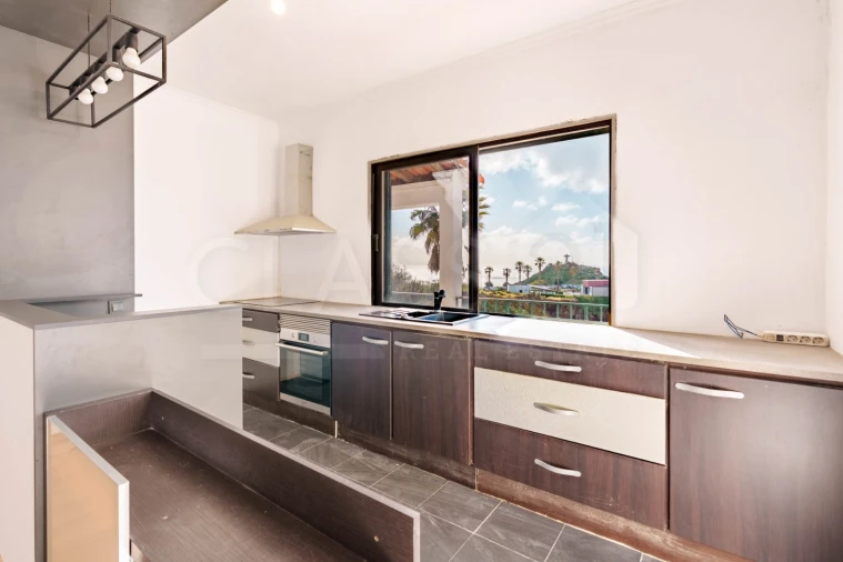 Moradia T3 para Venda em Caniço Foto 9