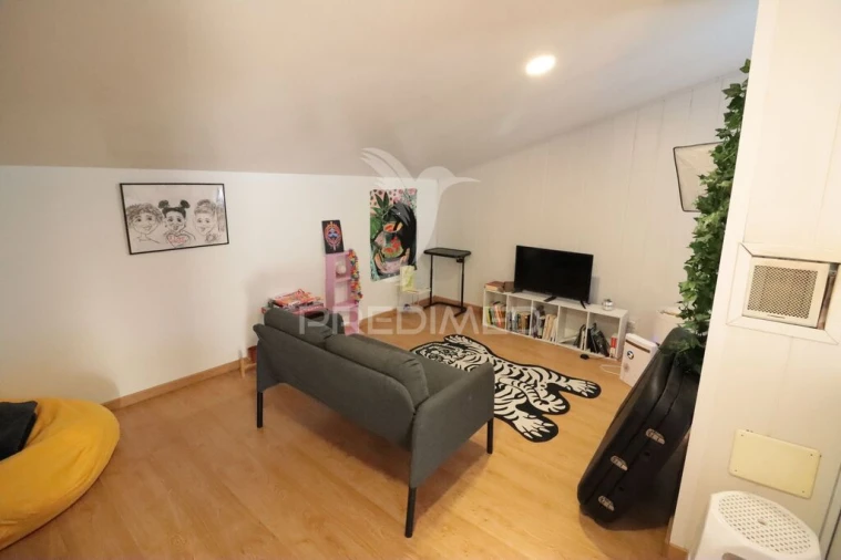 Moradia T4 para Venda em Pontevel Foto 4