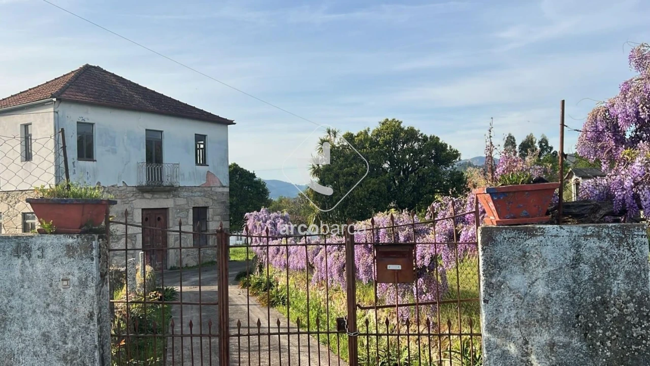 Moradia T5 para Venda em Couto Foto 1