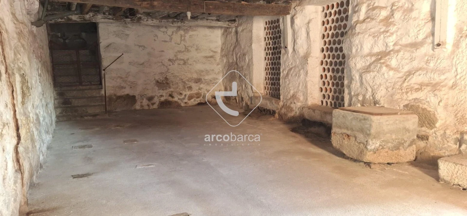 Moradia T5 para Venda em Couto Foto 19