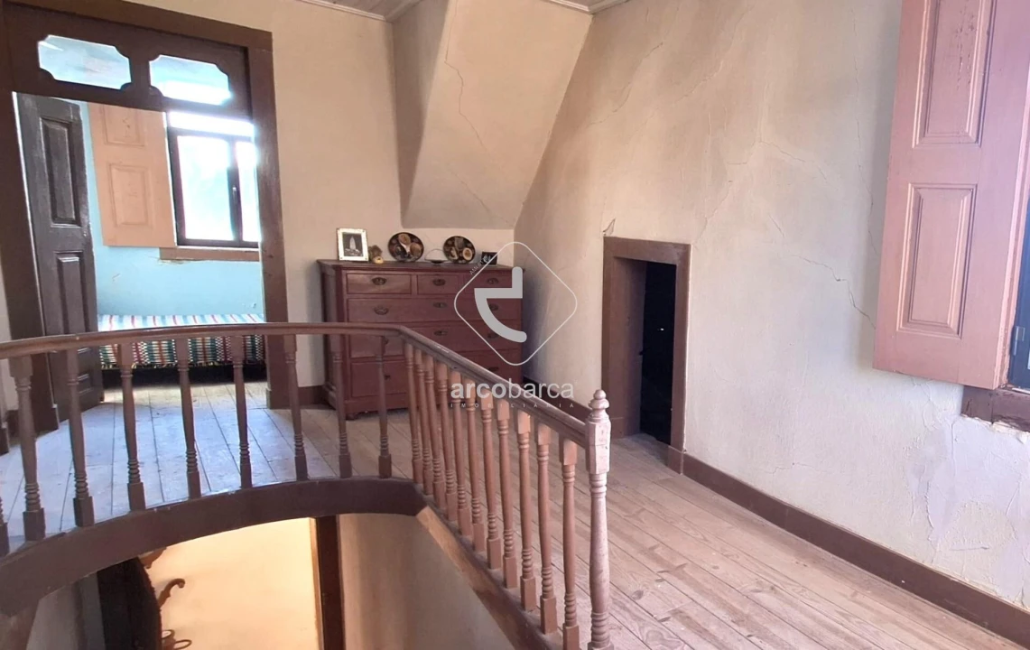 Moradia T5 para Venda em Couto Foto 13