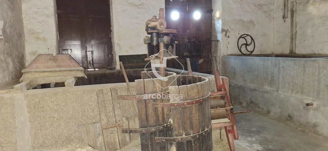 Moradia T5 para Venda em Couto Foto 7