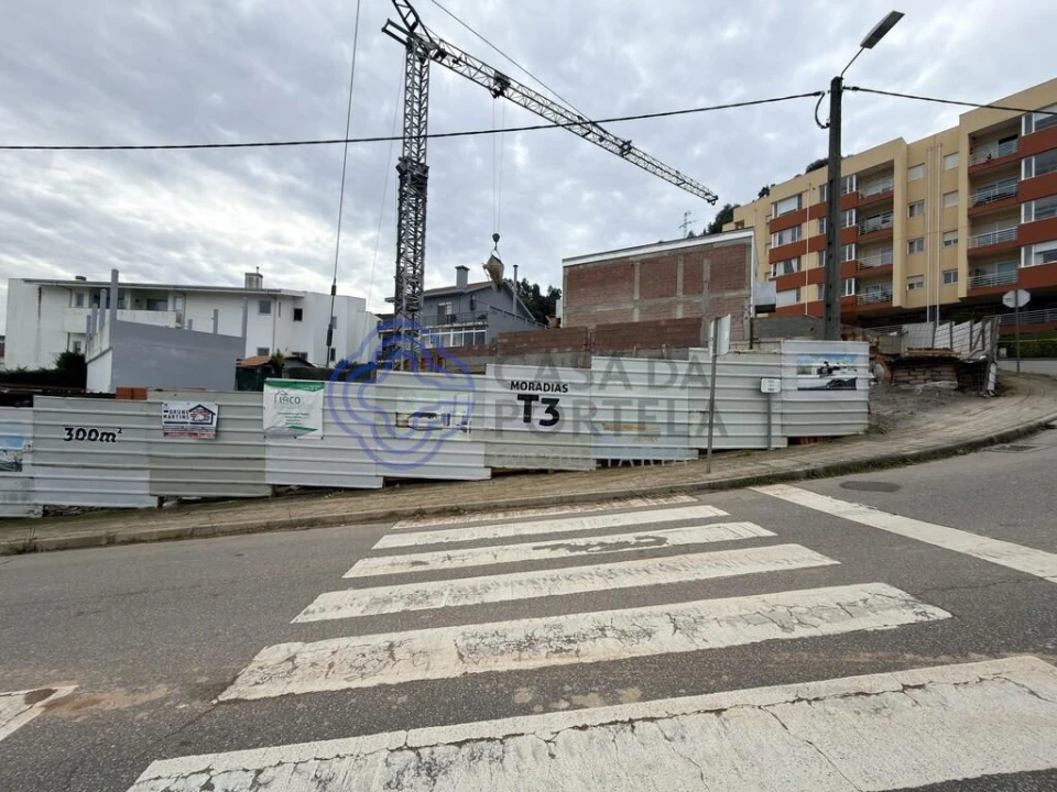 Moradia T3 para Venda em Alfena Foto 7