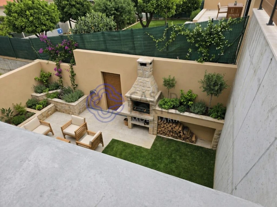 Moradia T3 para Venda em Alfena Foto 9