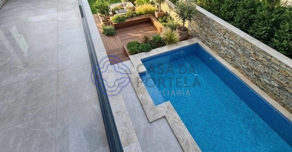 Moradia T3 para Venda em Alfena Foto 10