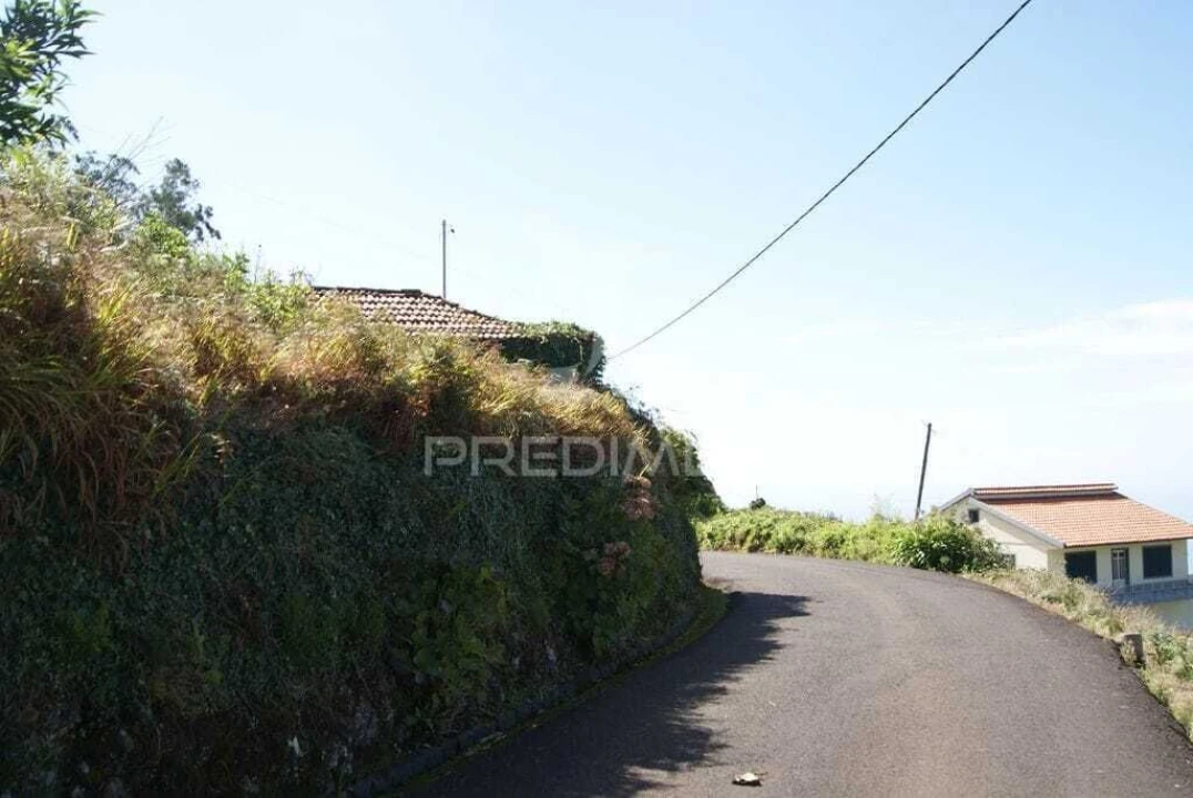 Moradia T2 para Venda em Achadas da Cruz Foto 5