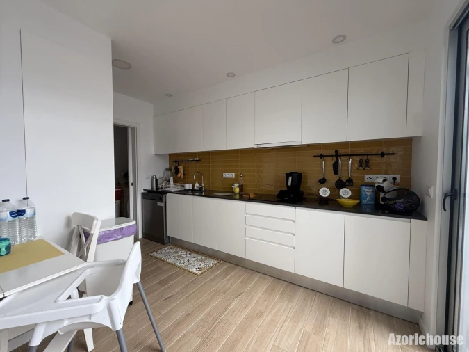 Moradia T3 para Venda em Fajã de Baixo Foto 4