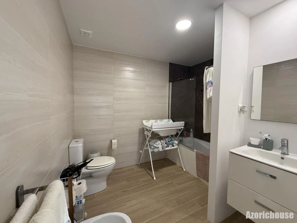 Moradia T3 para Venda em Fajã de Baixo Foto 7