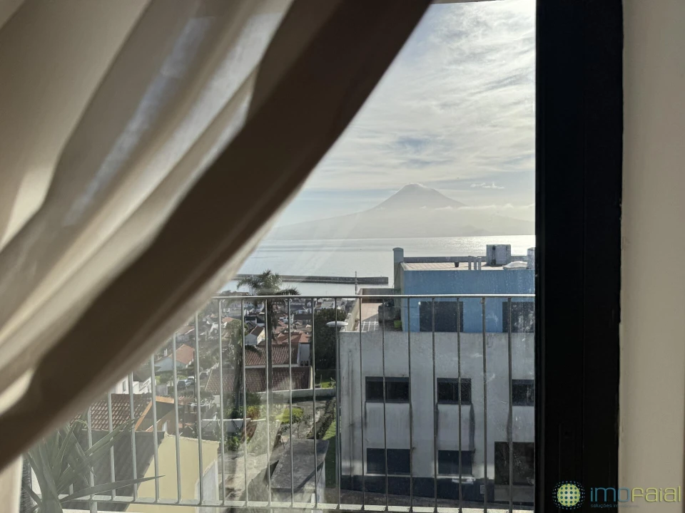 Apartamento T3 para Venda em Horta (Matriz) Foto 13