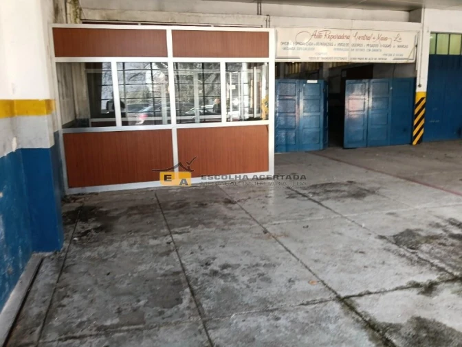 Armazém para Venda em Cidade da Maia Foto 4
