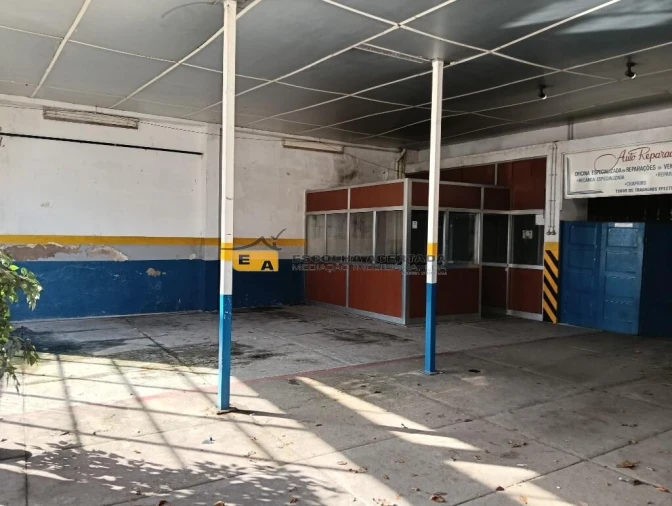 Armazém para Venda em Cidade da Maia Foto 6