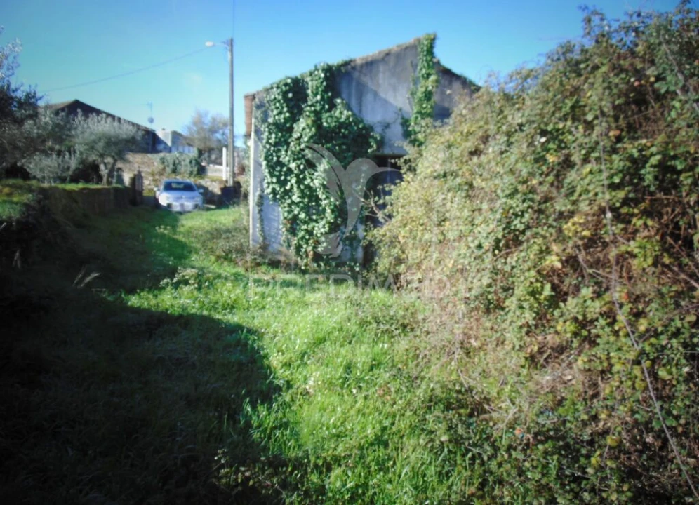 Moradia T2 para Venda em Vilarinho de São Romão Foto 5