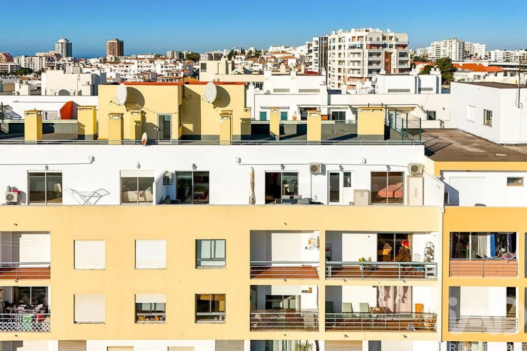 Apartamento T3 para Venda em Portimão Foto 26