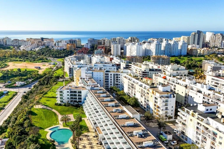 Apartamento T3 para Venda em Portimão Foto 7
