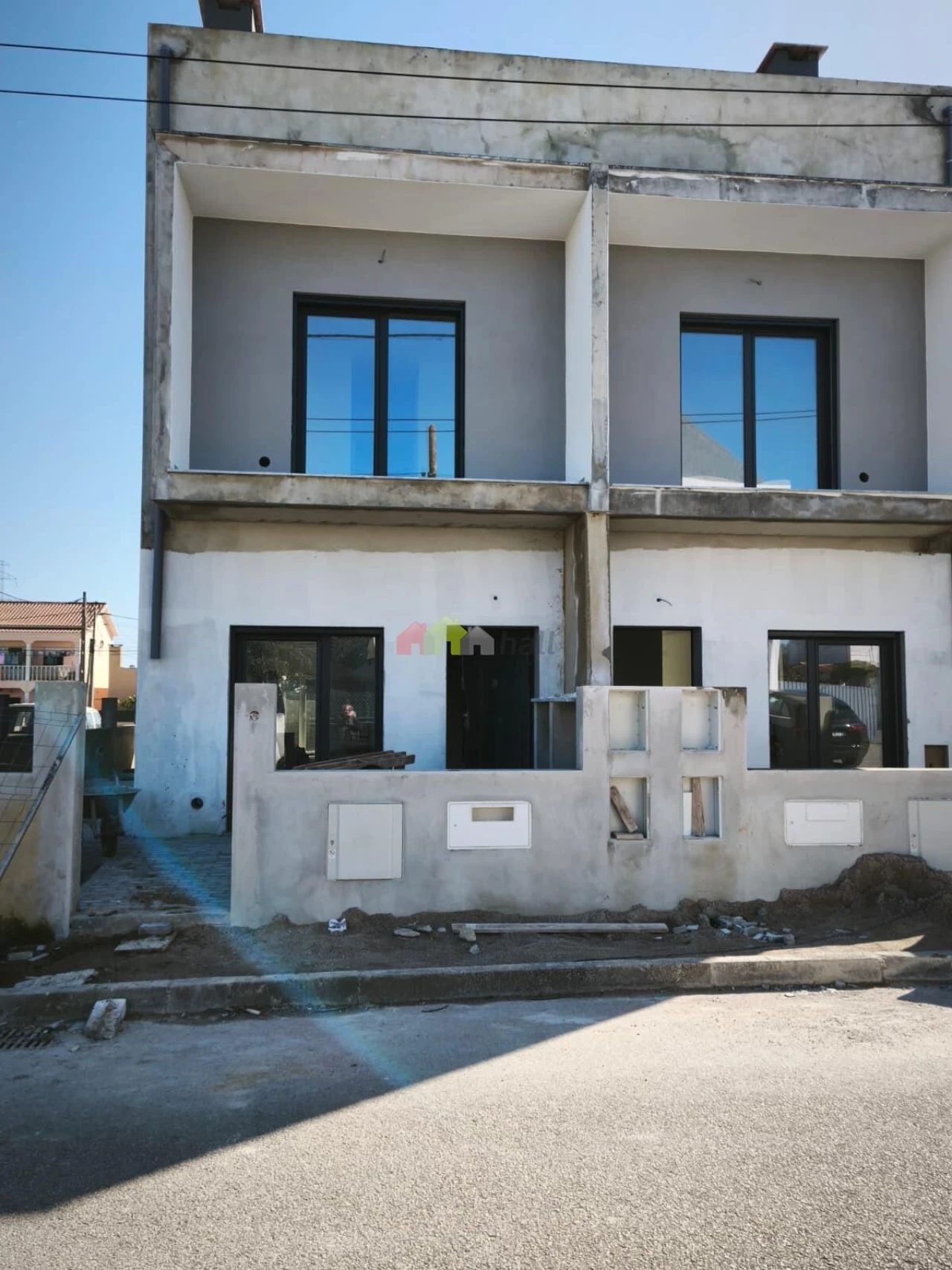 Moradia T4 para Venda em Fernao Ferro Foto 1