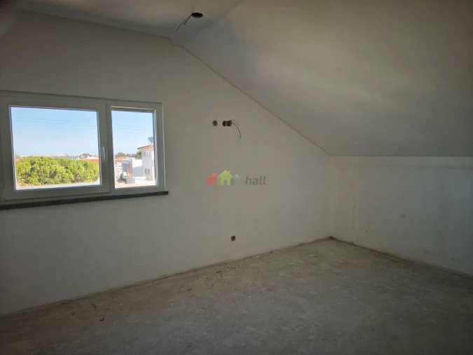 Moradia T4 para Venda em Fernao Ferro Foto 22