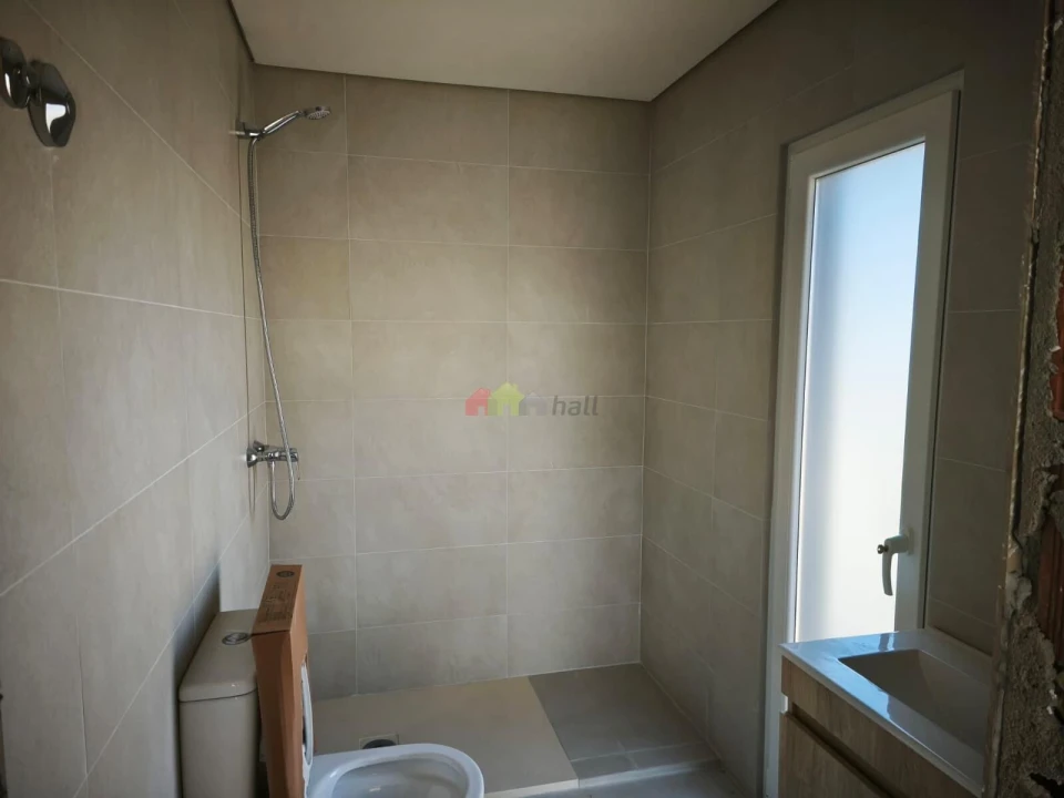 Moradia T4 para Venda em Fernao Ferro Foto 29