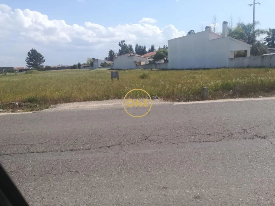 Terreno para Venda em Salvaterra de Magos e Foros de Salvaterra Foto 2