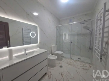 Apartamento T2 para Venda em Santa Marinha e São Pedro da Afurada