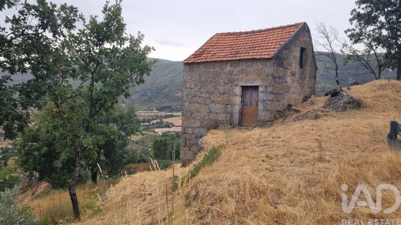 Quinta T2 para Venda em Famalicão Foto 17