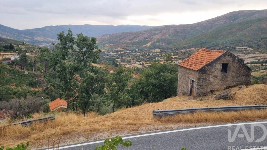 Quinta T2 para Venda em Famalicão Foto 22