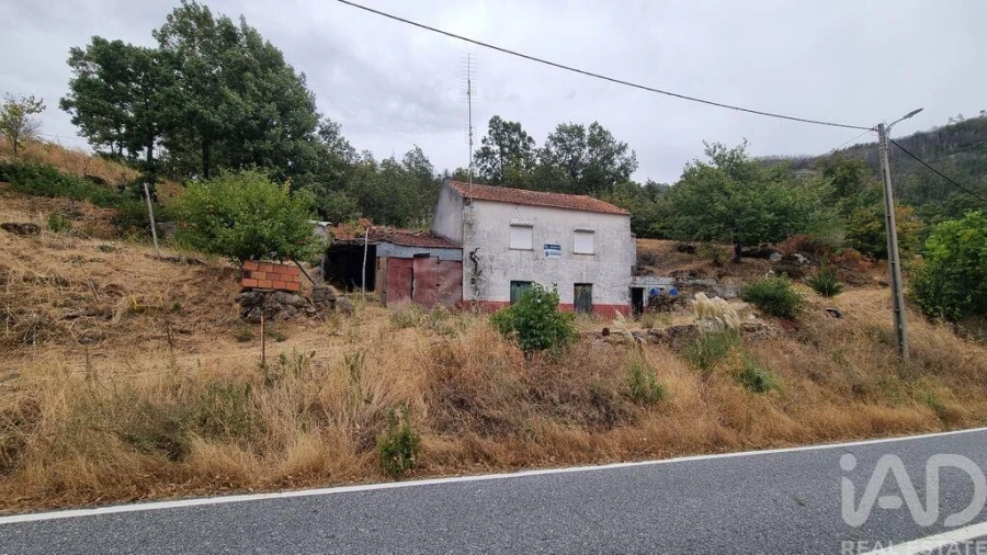 Quinta T2 para Venda em Famalicão Foto 1