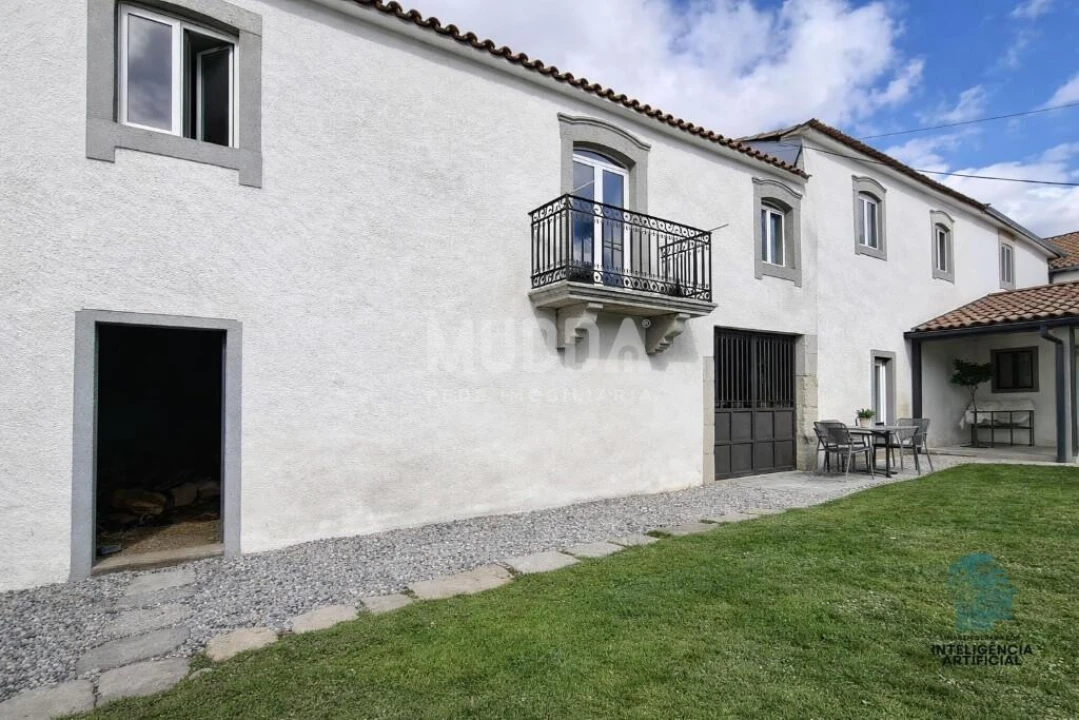 Moradia T2 para Venda em Pinelo Foto 2