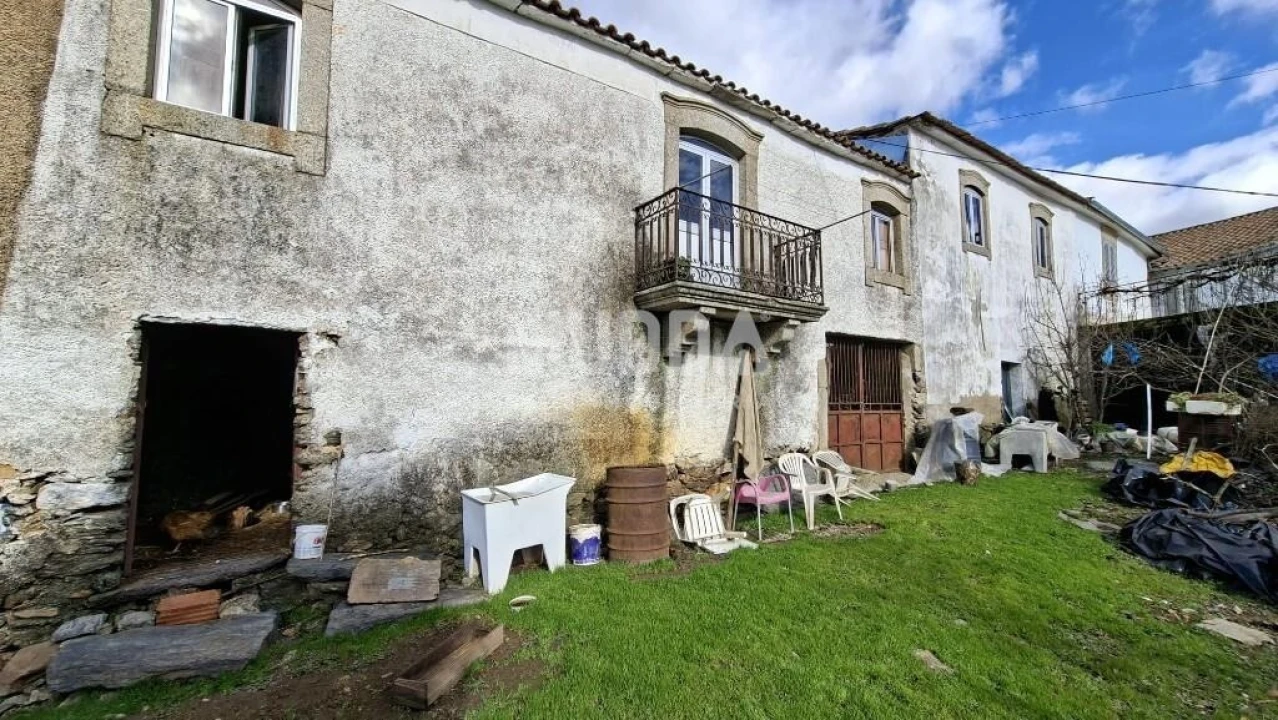 Moradia T2 para Venda em Pinelo Foto 7